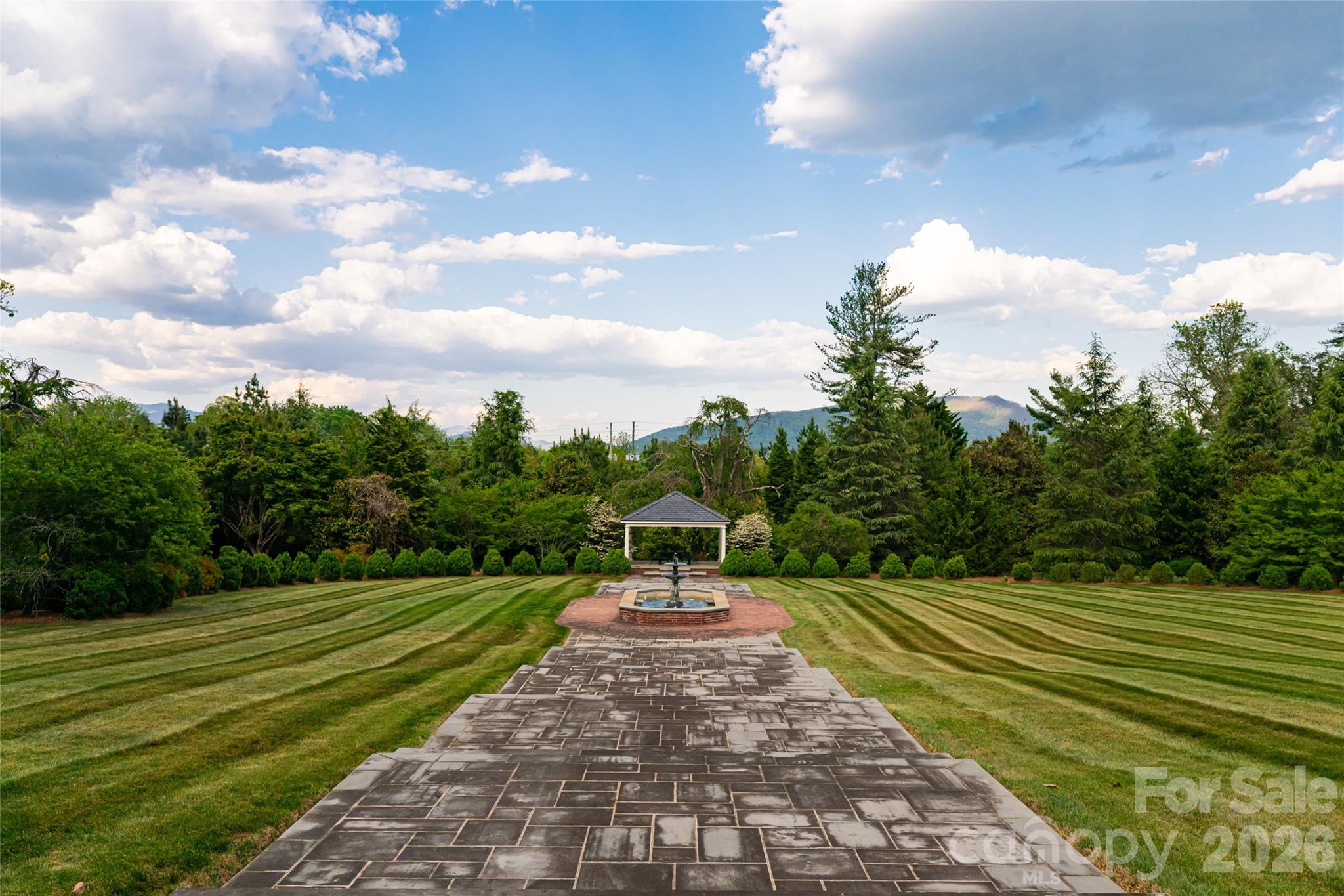 324 Vanderbilt Road Property Photo 30