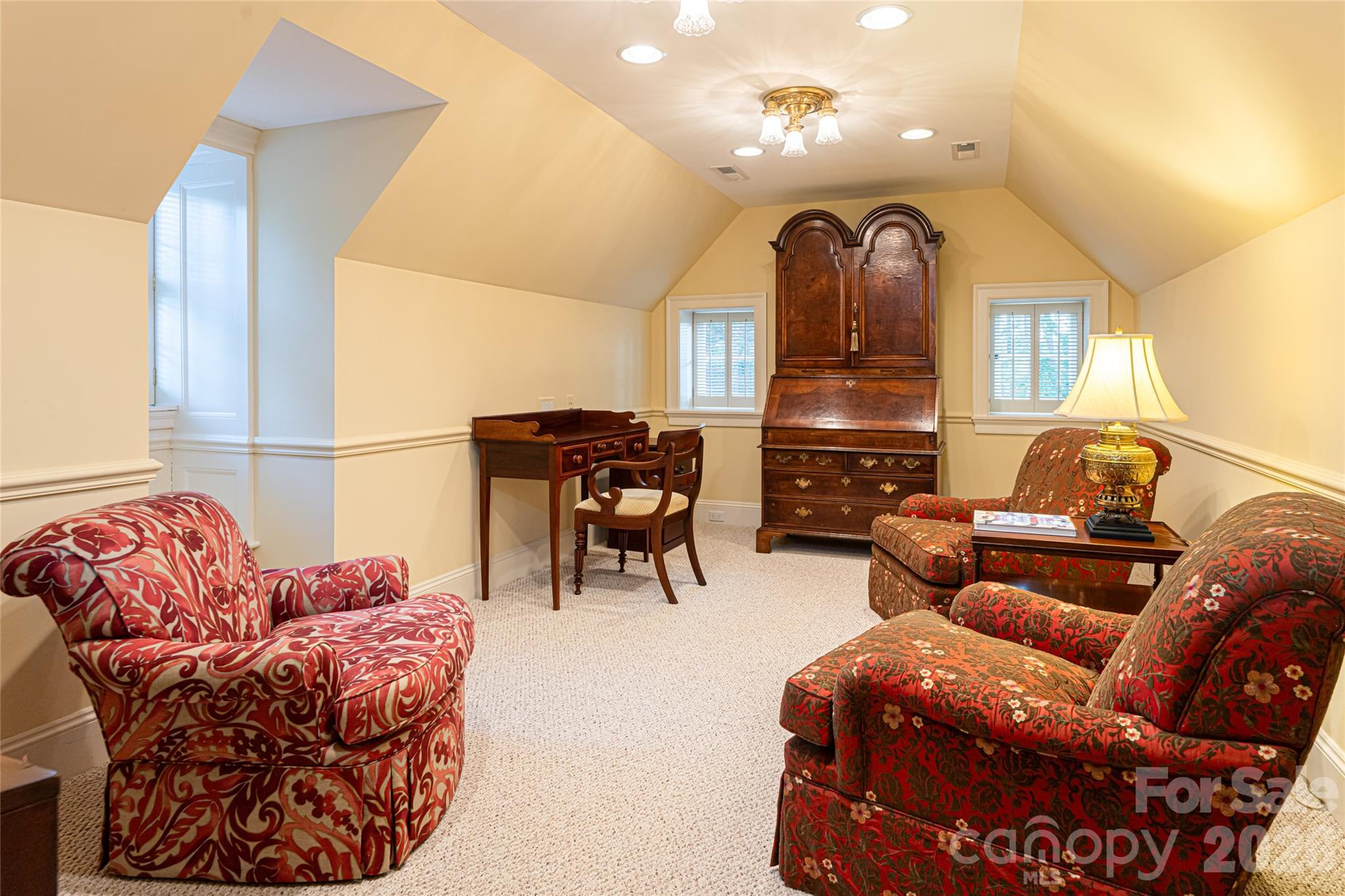 324 Vanderbilt Road Property Photo 38