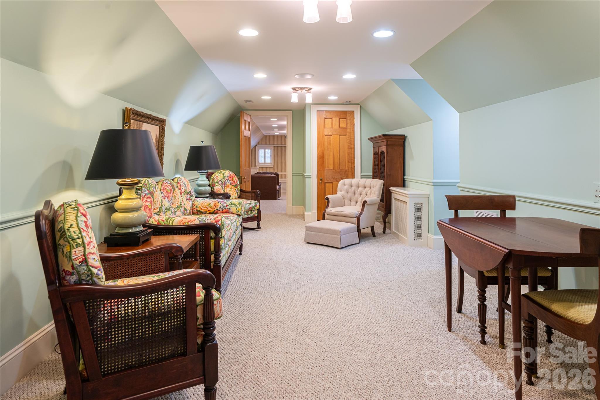 324 Vanderbilt Road Property Photo 39