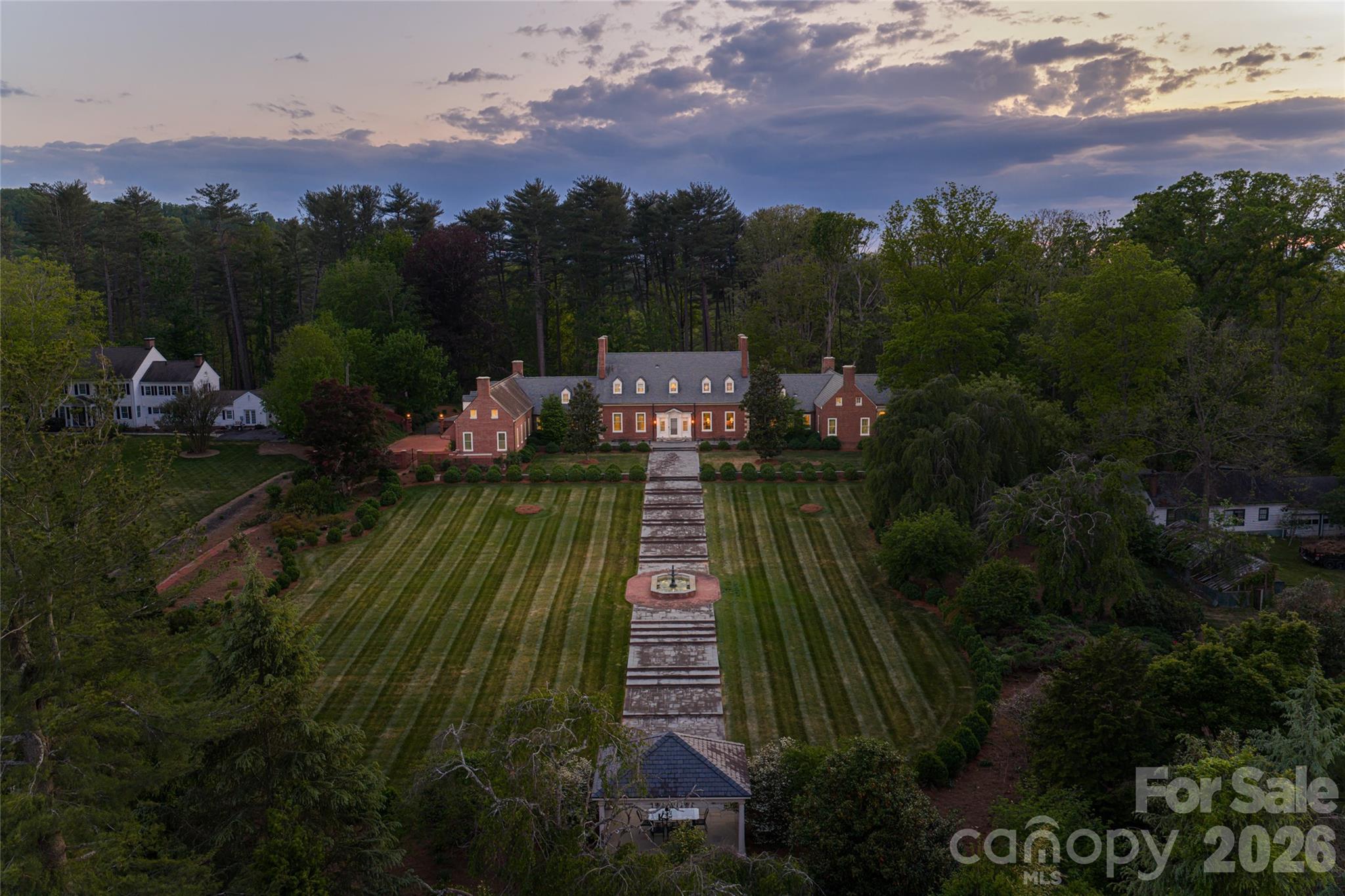 324 Vanderbilt Road Property Photo 48