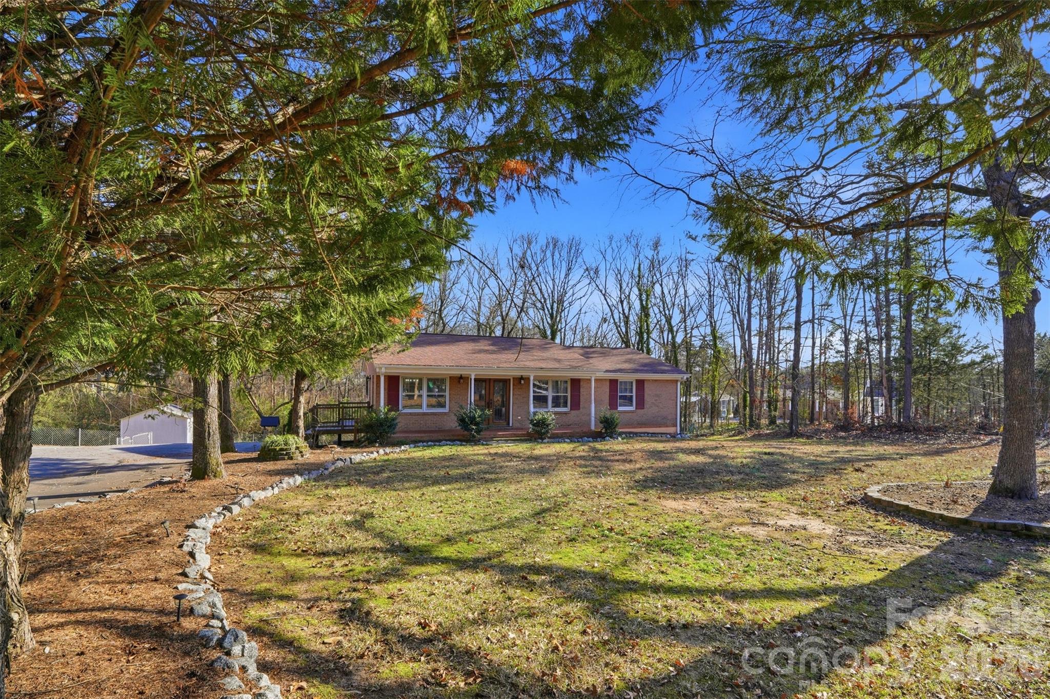 324 Pawley Drive Property Photo 1