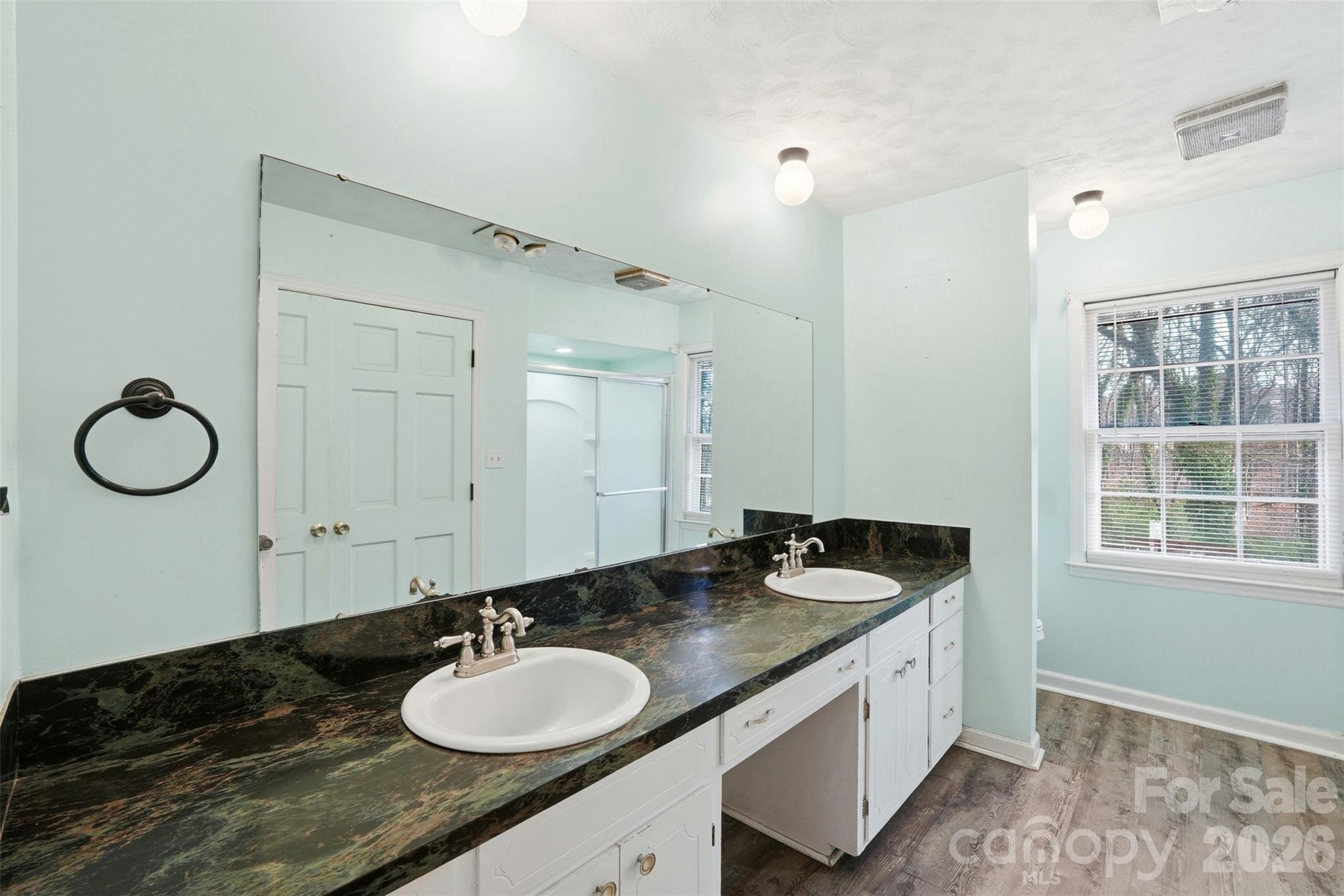 324 Pawley Drive Property Photo 15
