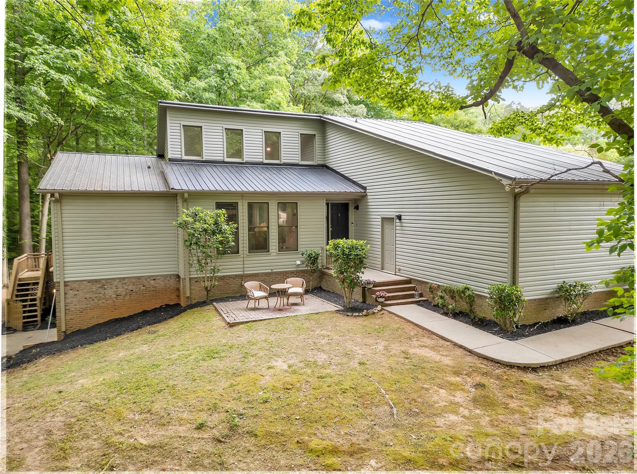 128 Spencer Woods Drive Property Photo 1