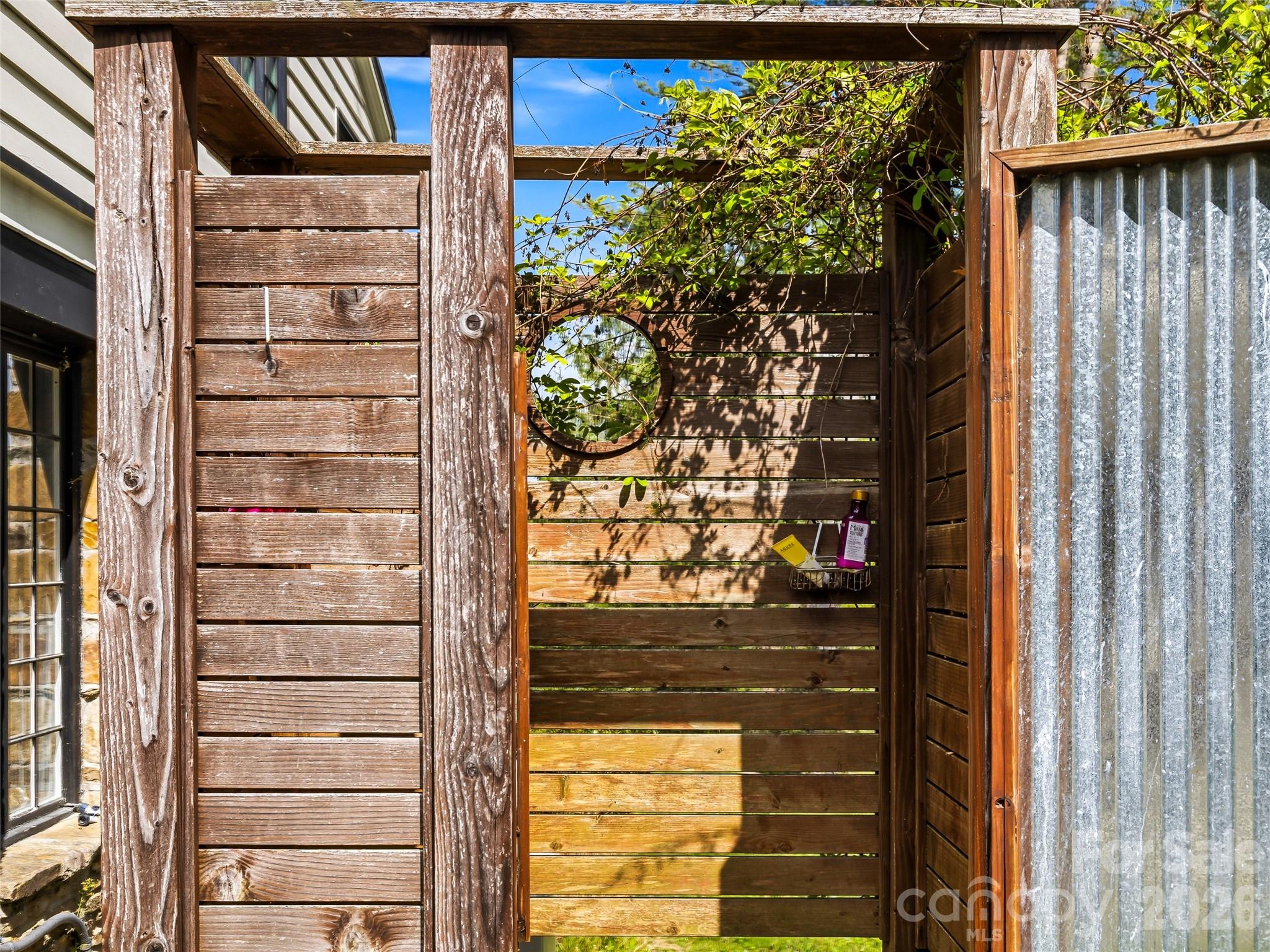 10 Kalimar Heights Property Photo 40