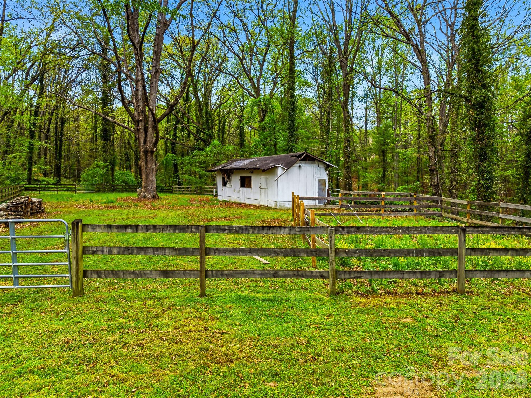 10 Kalimar Heights Property Photo 43