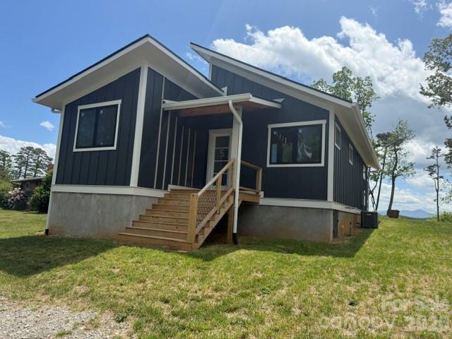 5 Locust Street Property Photo 1