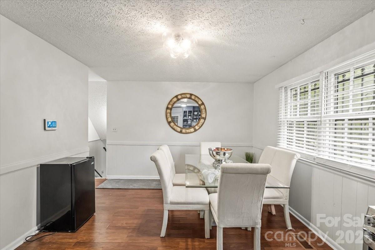 1527 Rhyne Street Property Photo 6
