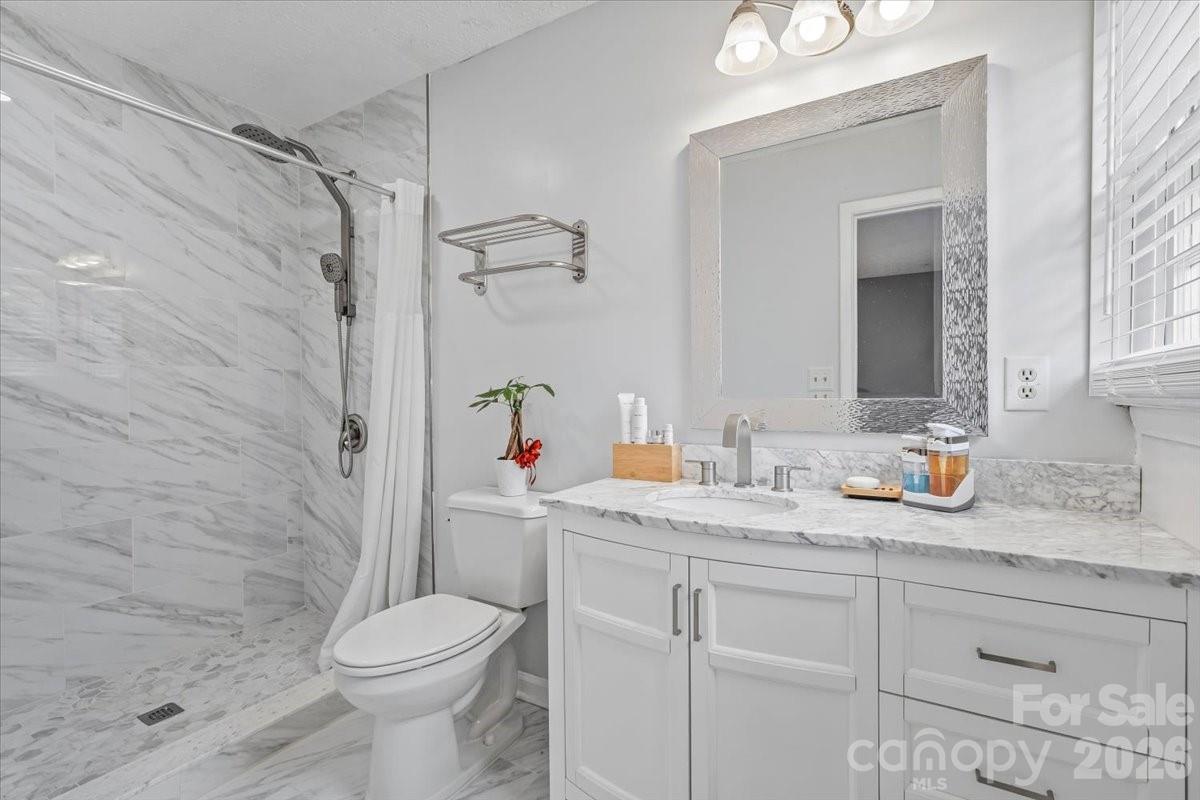 1527 Rhyne Street Property Photo 16