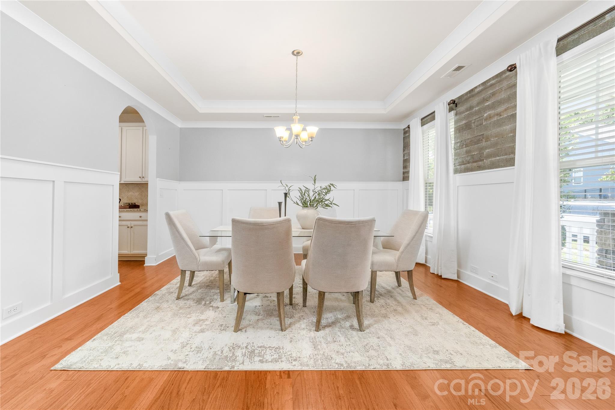612 Academy Street Property Photo 4