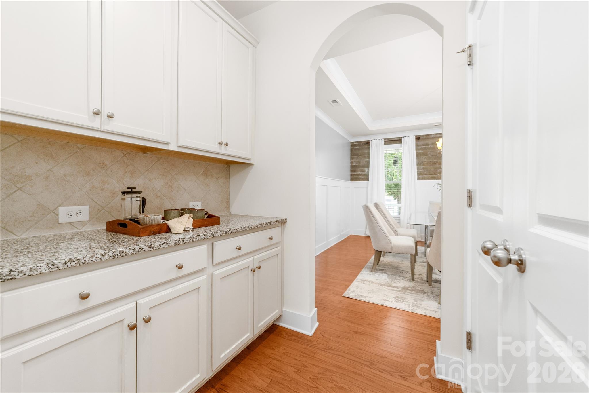 612 Academy Street Property Photo 5