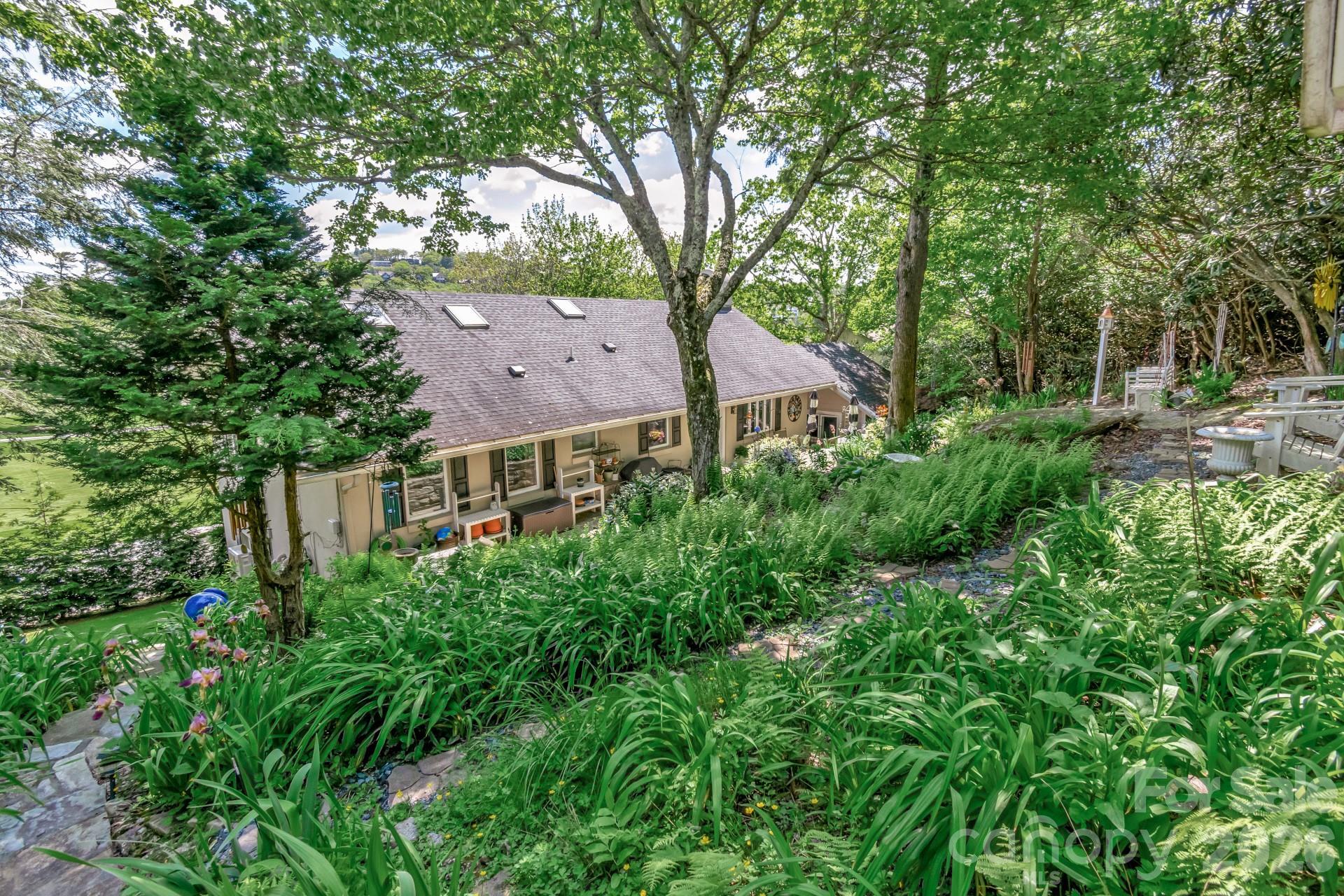 195 Fairway Lane Property Photo 32