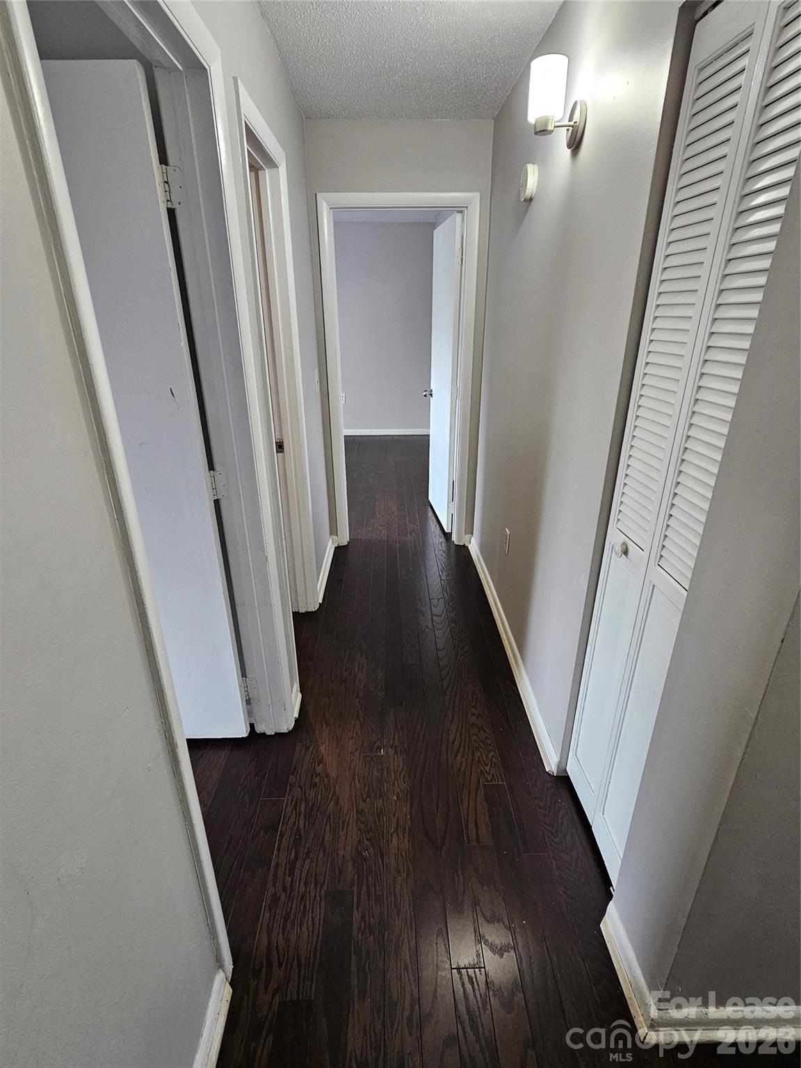 4811 Spring Lake Drive E Property Photo 11