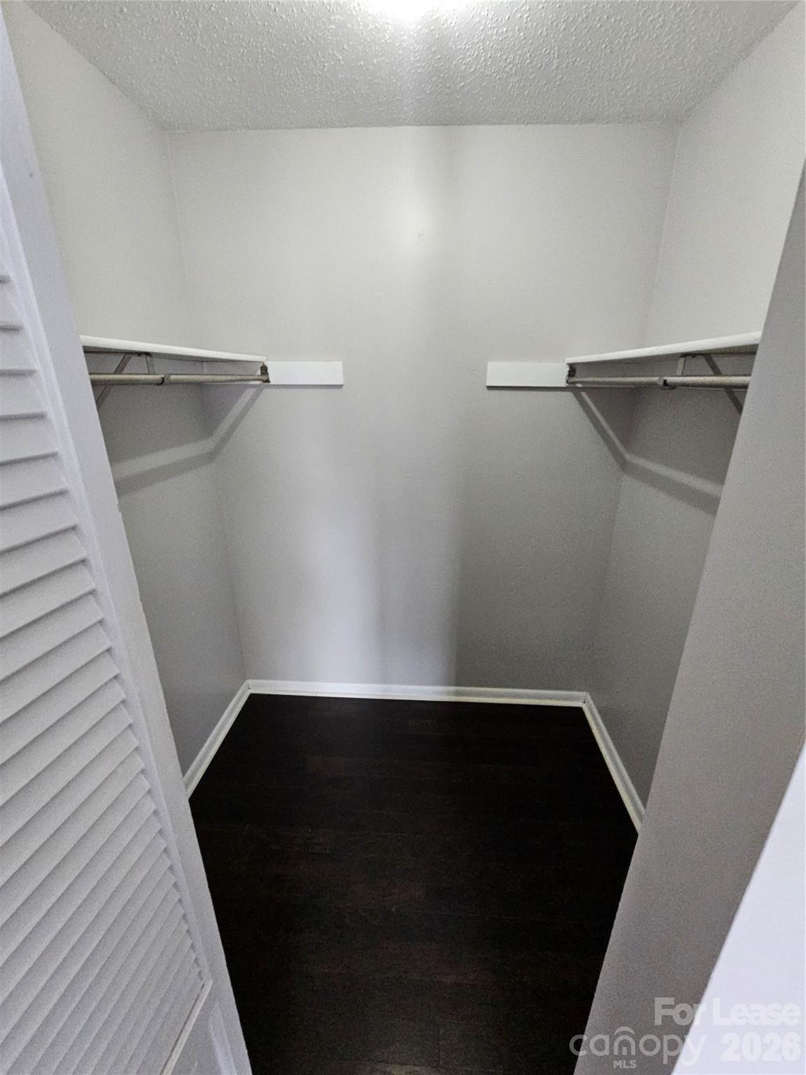 4811 Spring Lake Drive E Property Photo 14