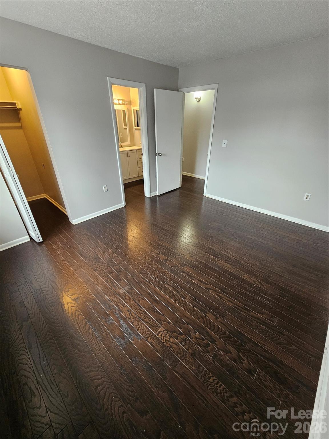 4811 Spring Lake Drive E Property Photo 21