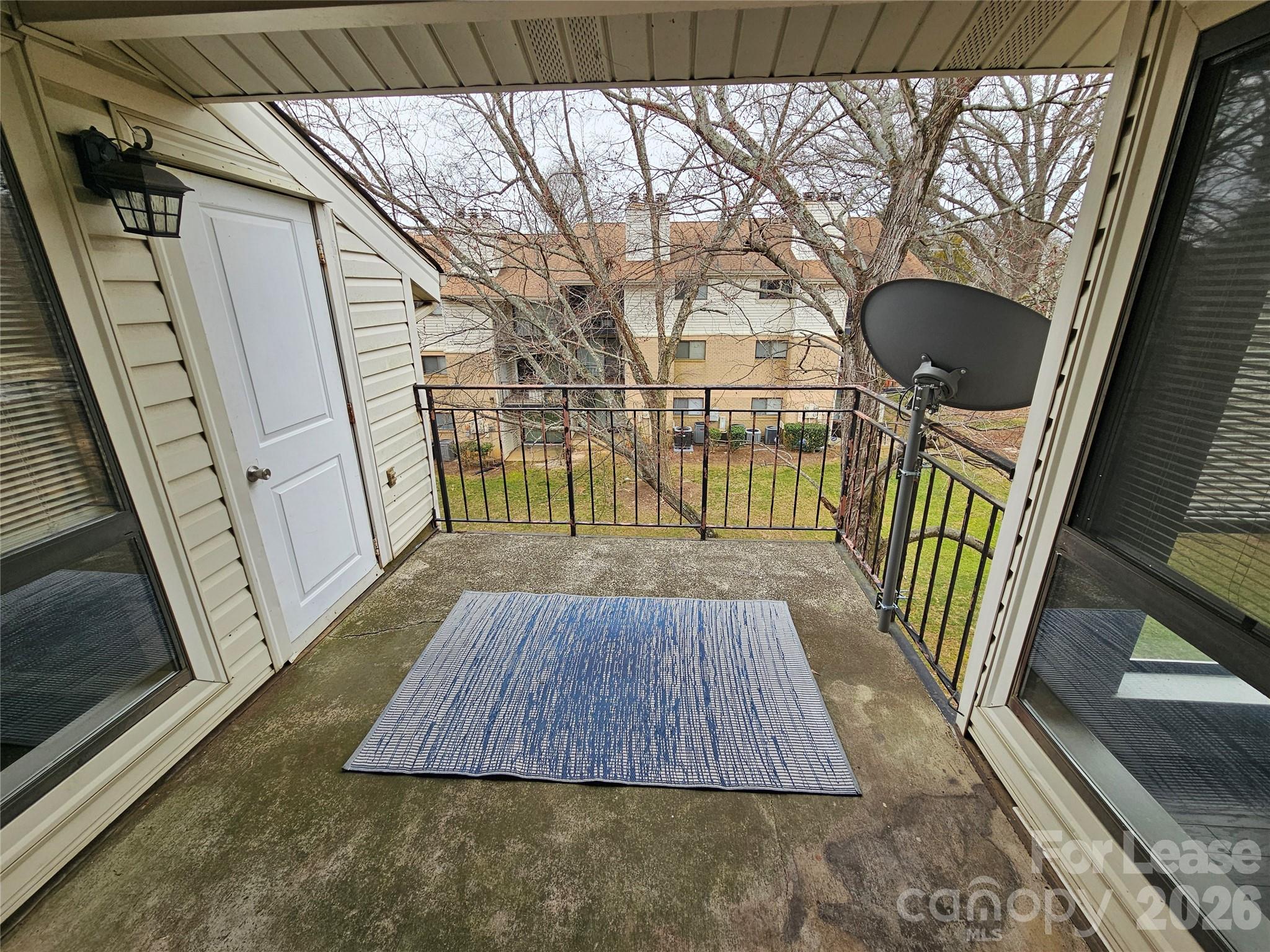 4811 Spring Lake Drive E Property Photo 26