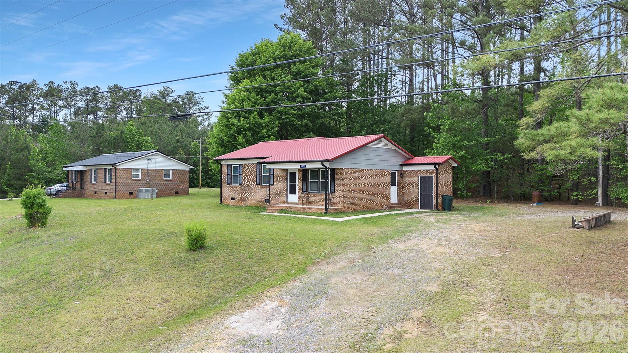 6957 Vintage Road Property Photo 2