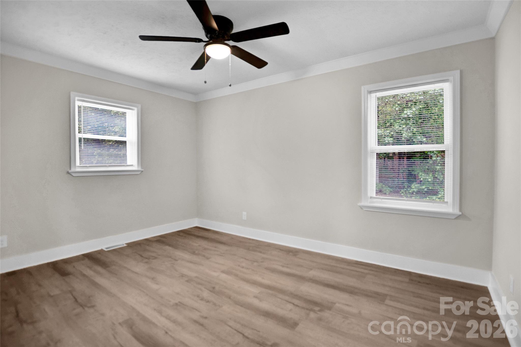 6957 Vintage Road Property Photo 8