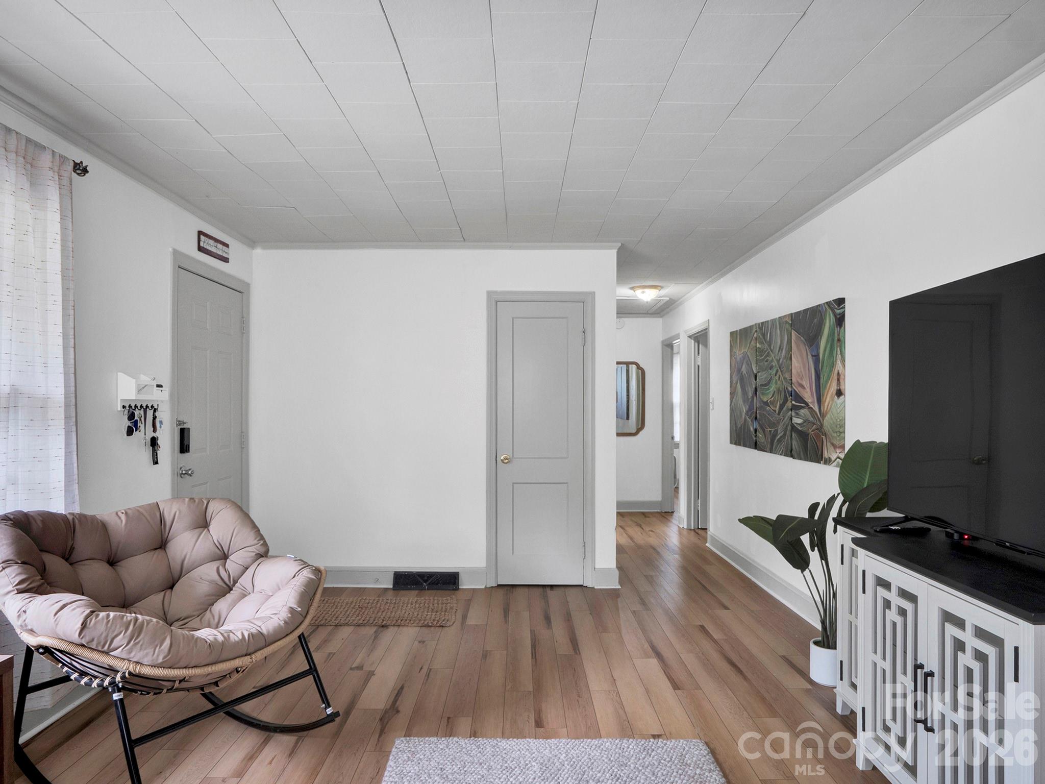 840 Jackson Street Property Photo 6