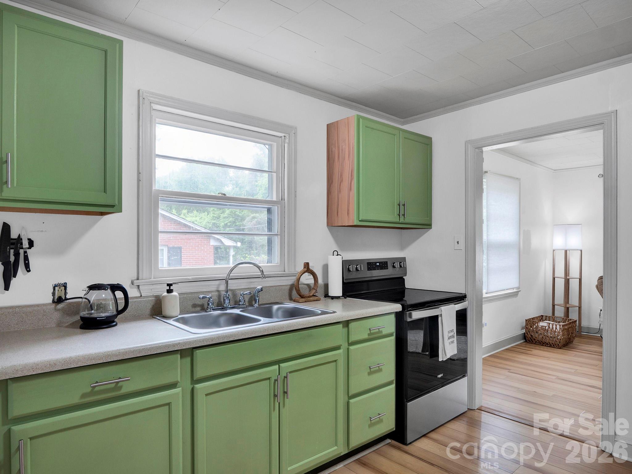 840 Jackson Street Property Photo 8