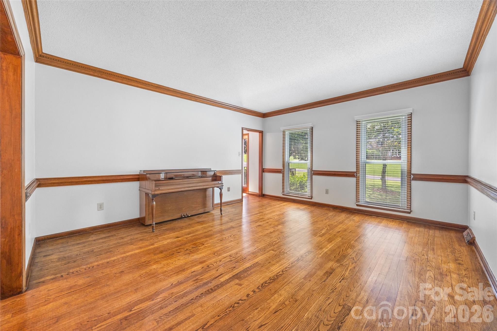 2510 Meredith Court Property Photo 5