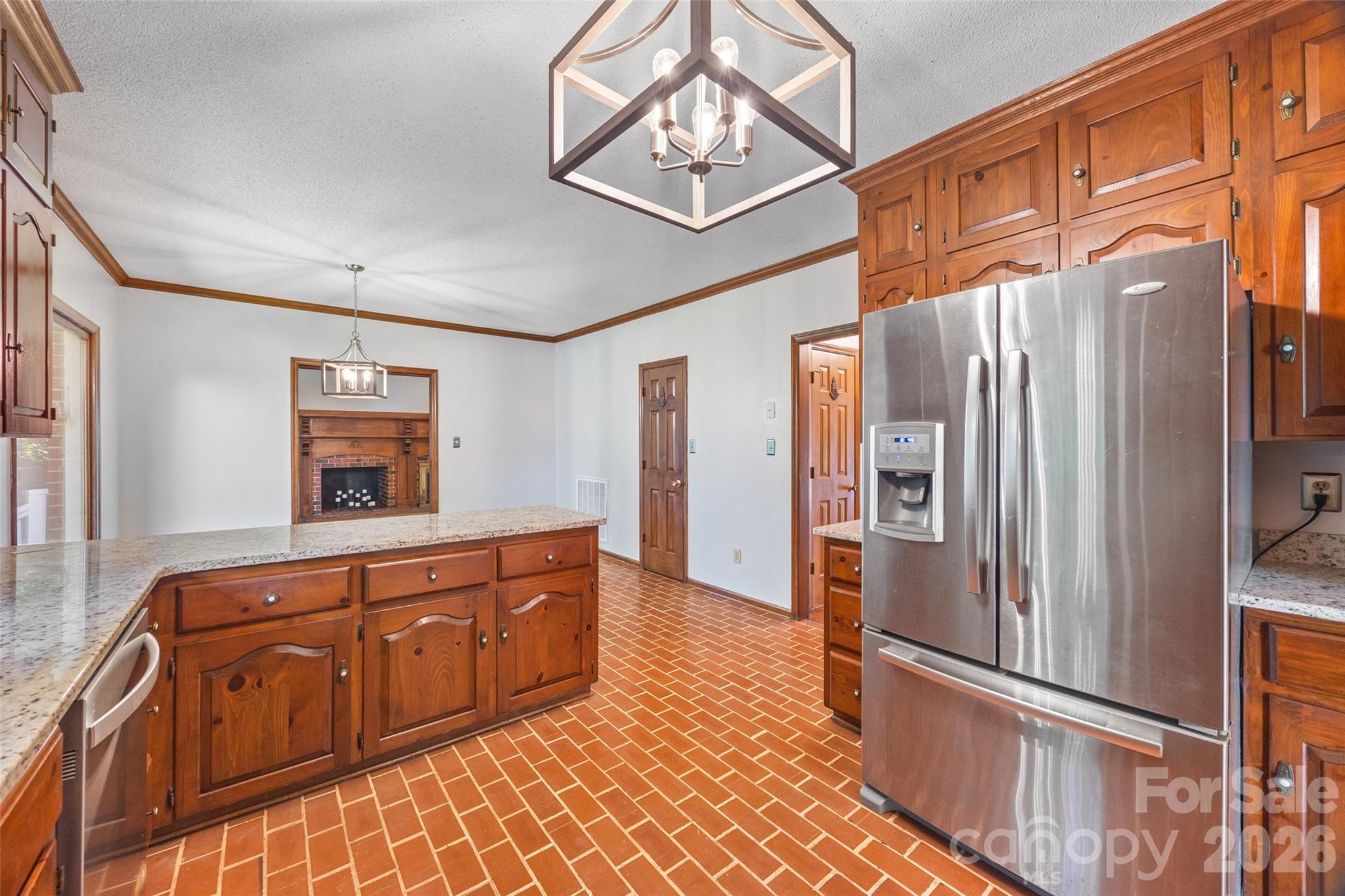 2510 Meredith Court Property Photo 10