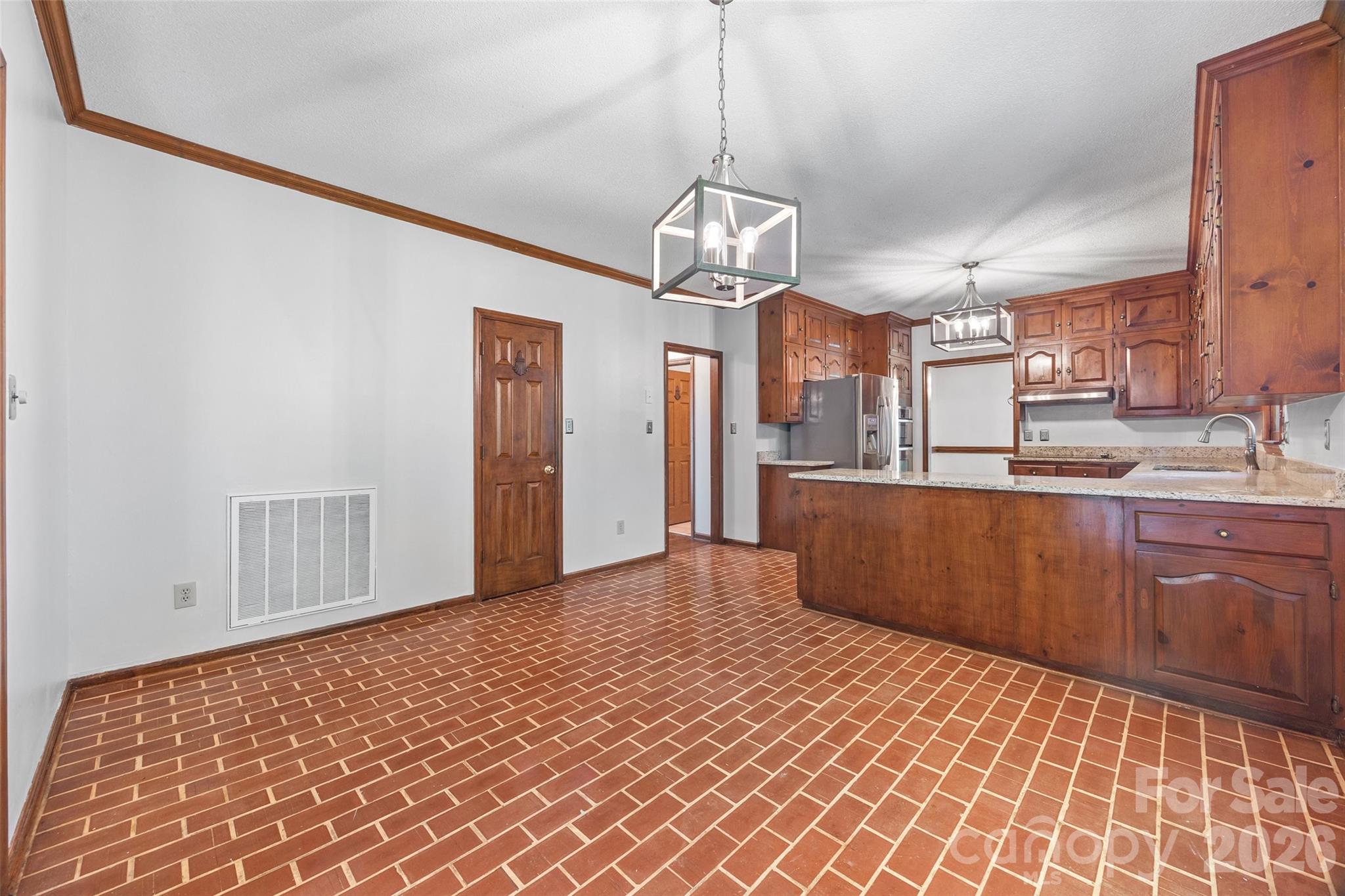 2510 Meredith Court Property Photo 13