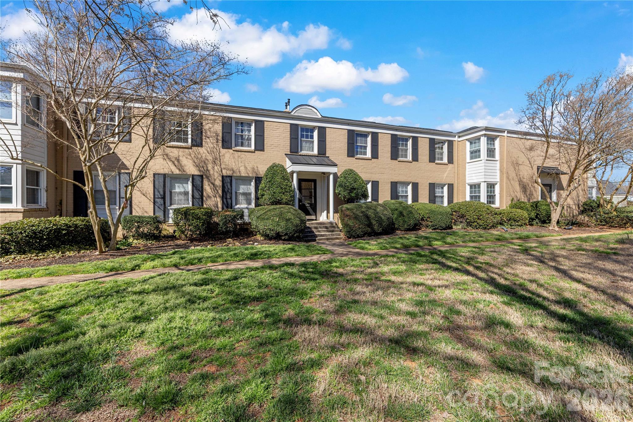 540 Wakefield Drive D Property Photo 1