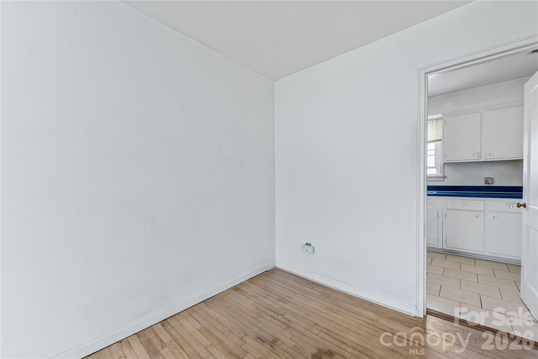 540 Wakefield Drive D Property Photo 10