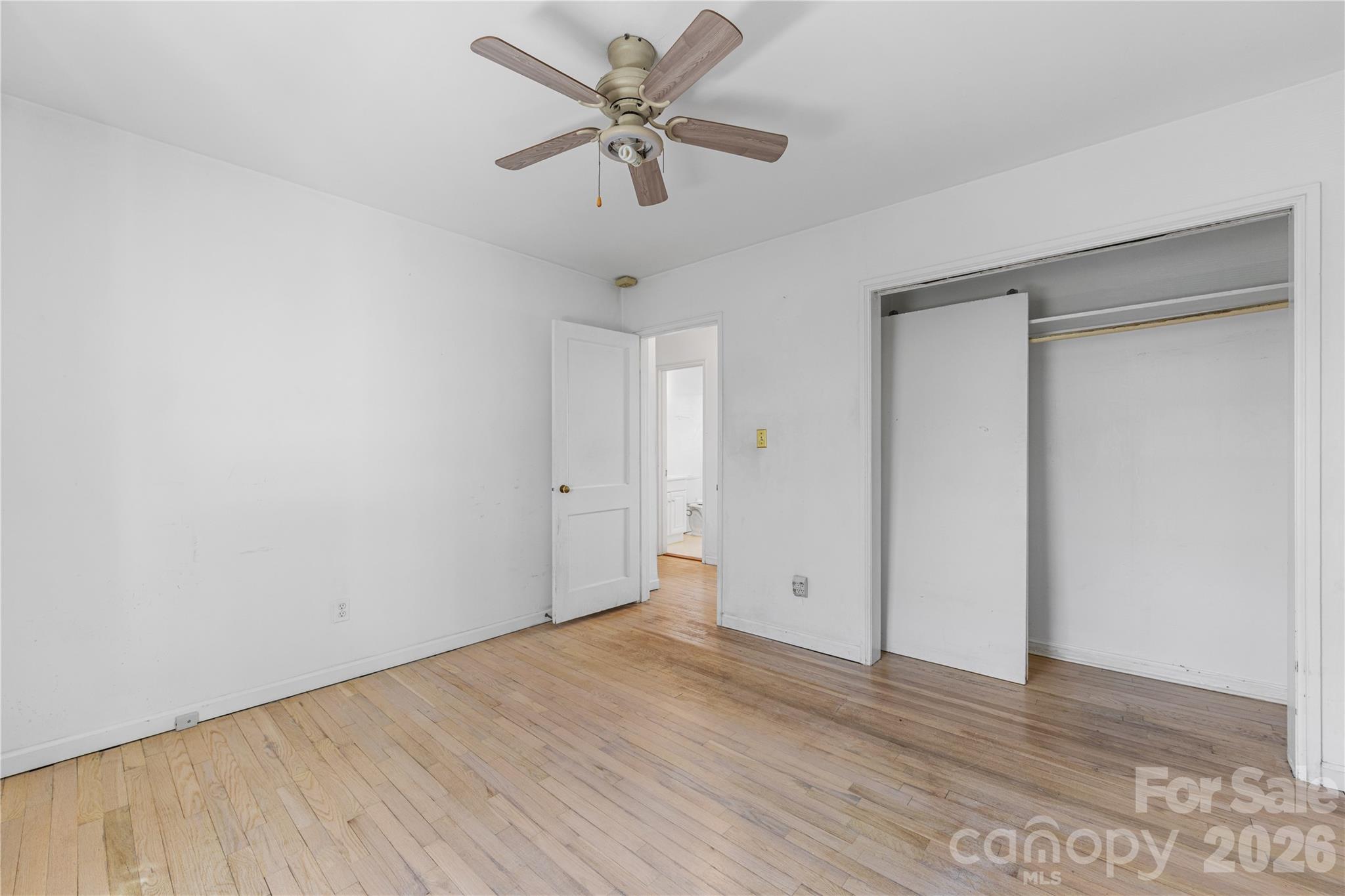 540 Wakefield Drive D Property Photo 19