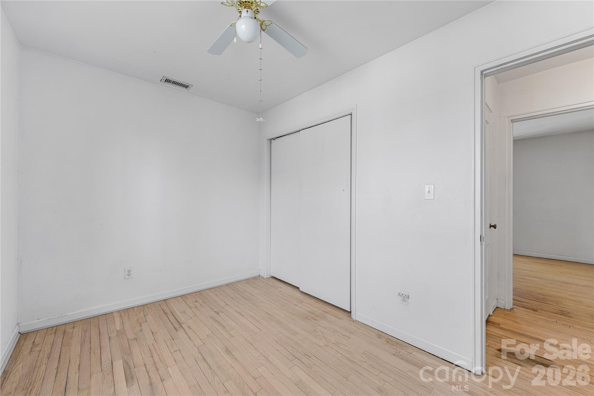 540 Wakefield Drive D Property Photo 23