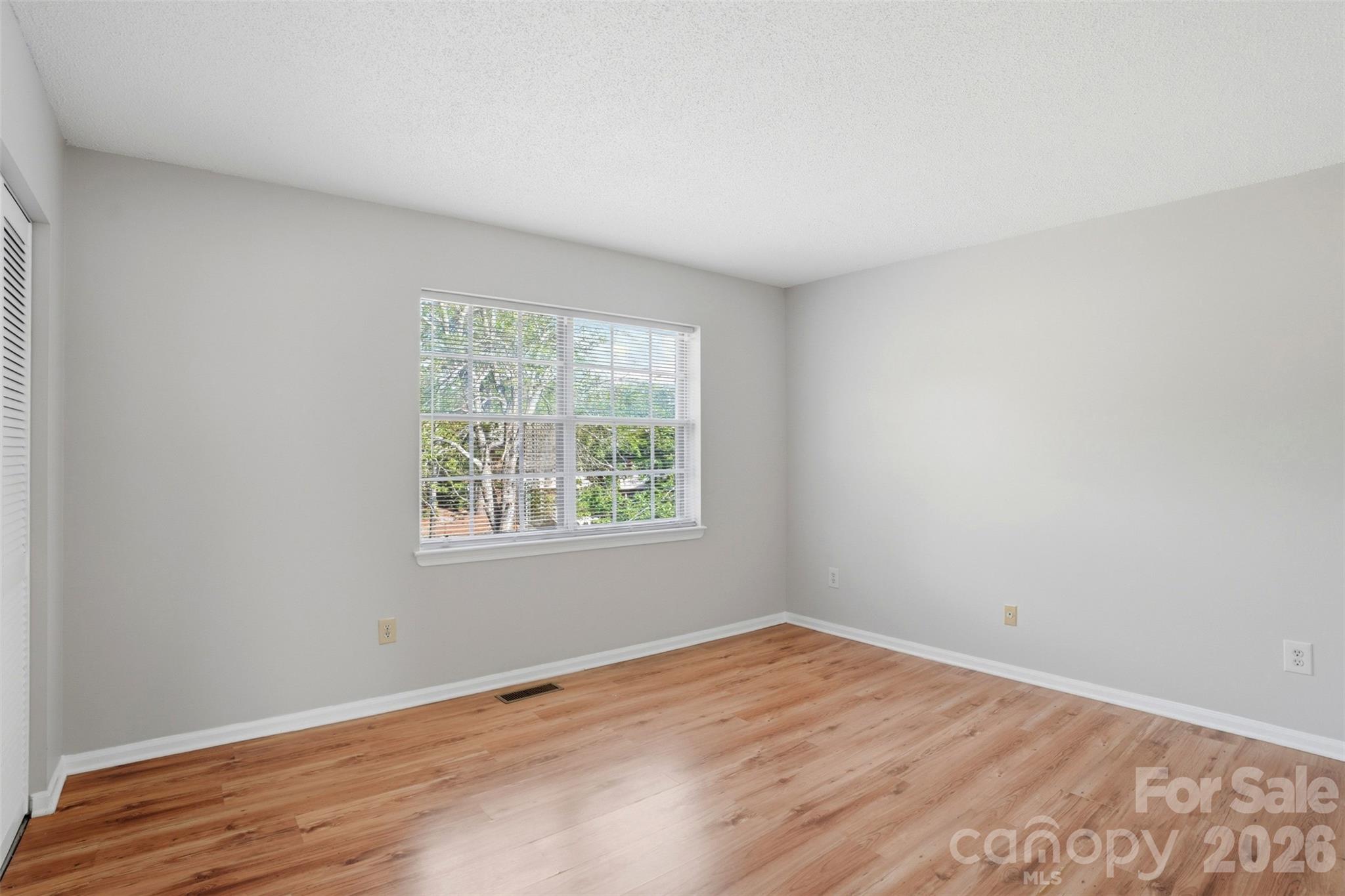 8846 Hunter Ridge Drive Property Photo 19