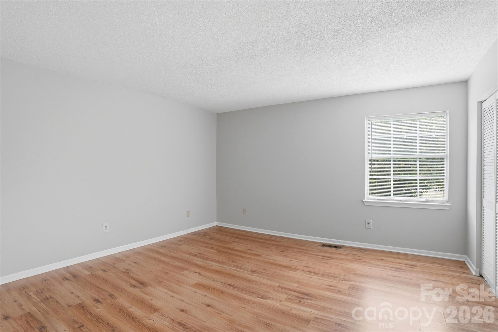 8846 Hunter Ridge Drive Property Photo 23