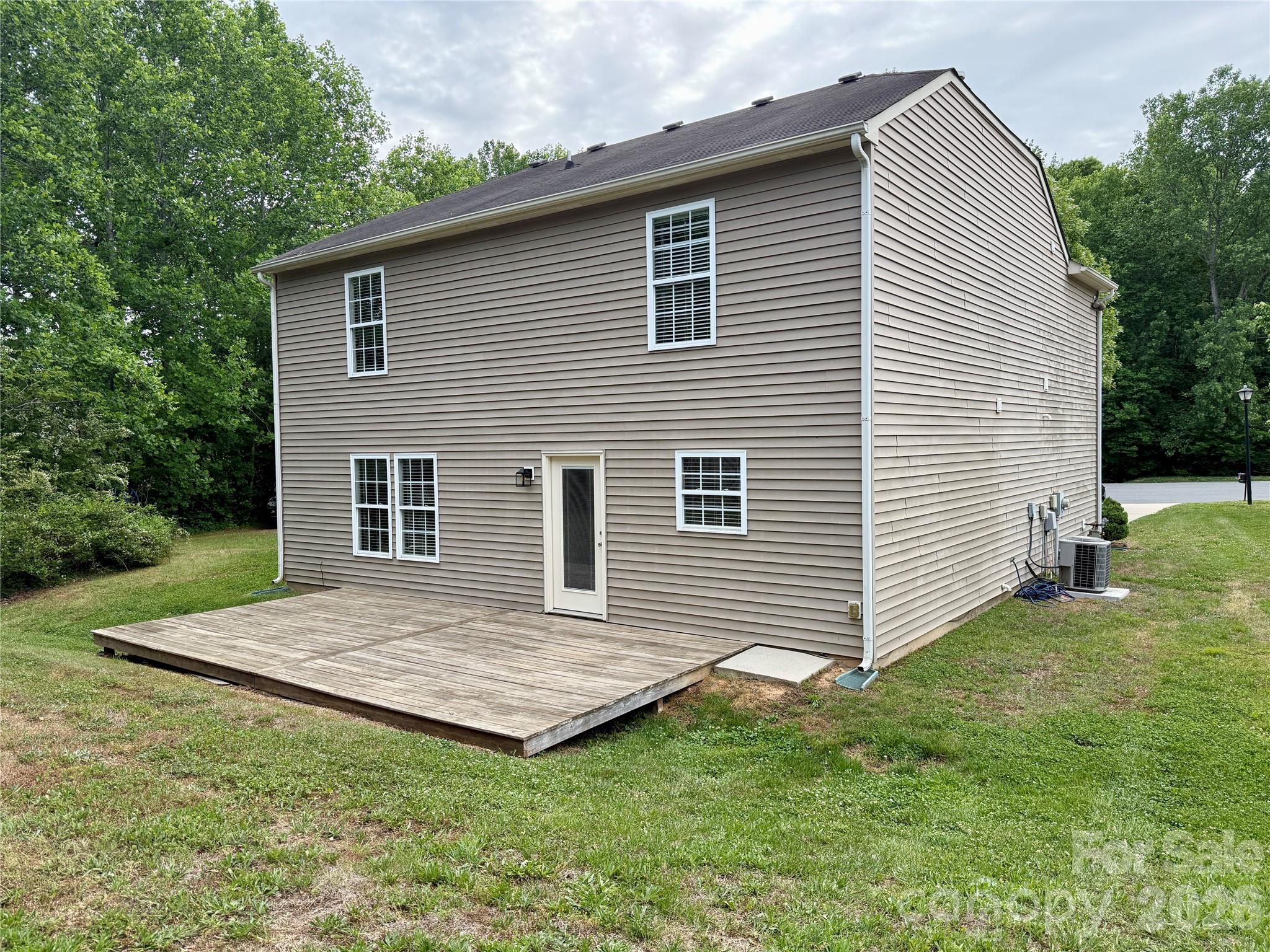 4219 Shasta Circle Property Photo 2