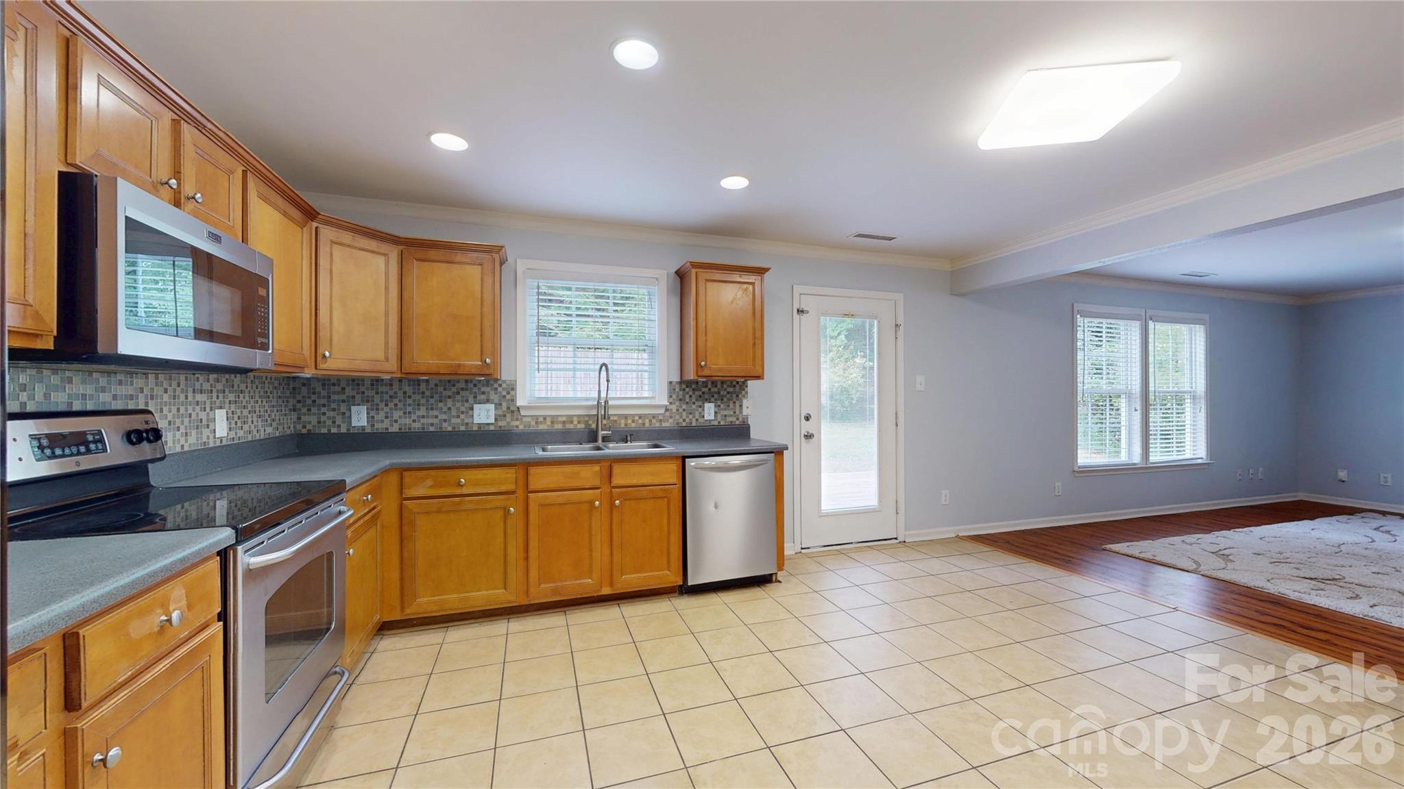 4219 Shasta Circle Property Photo 11