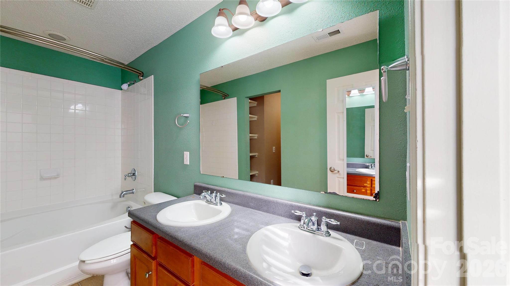 4219 Shasta Circle Property Photo 14