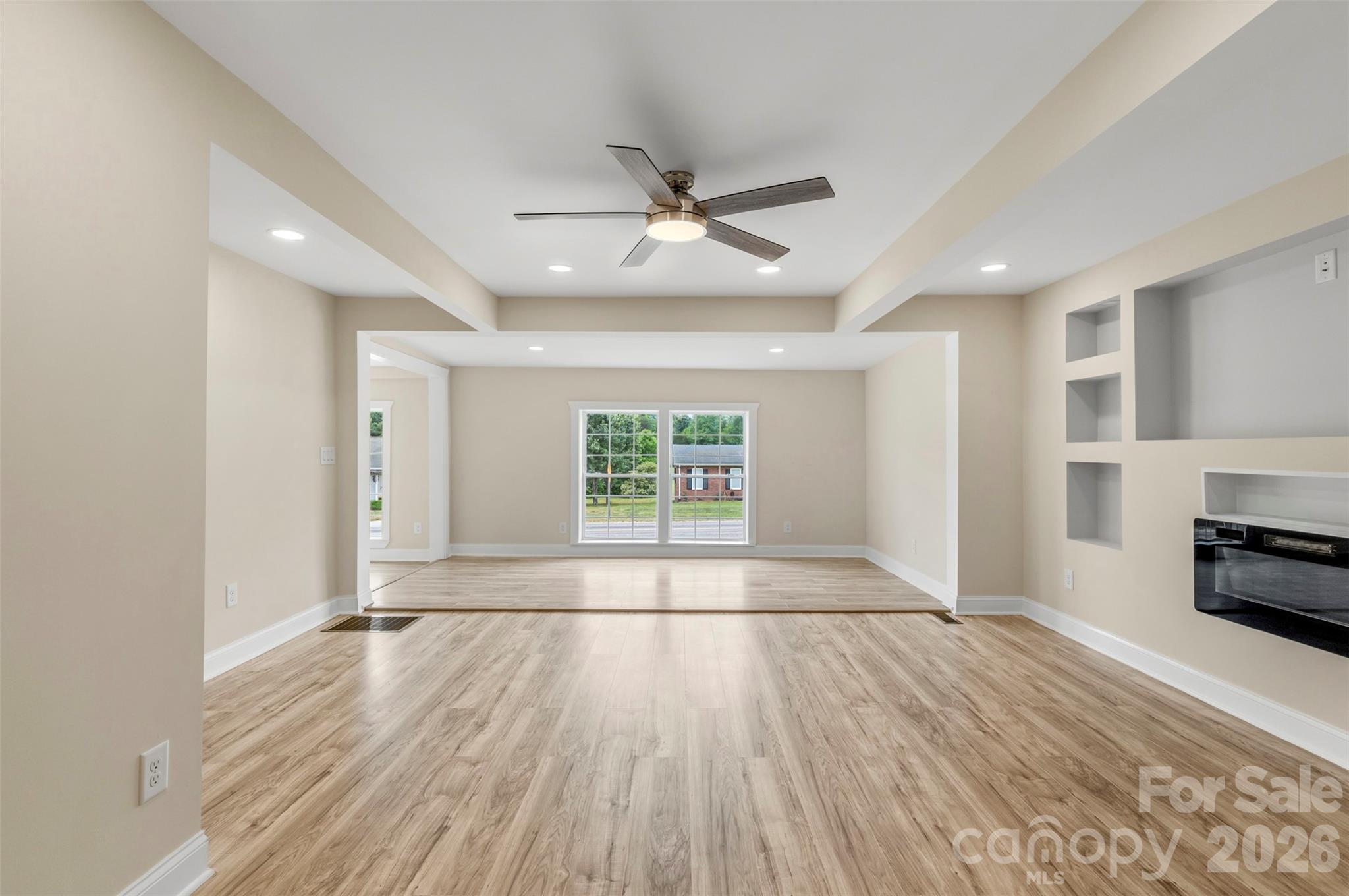2480 Artz Road Property Photo 2