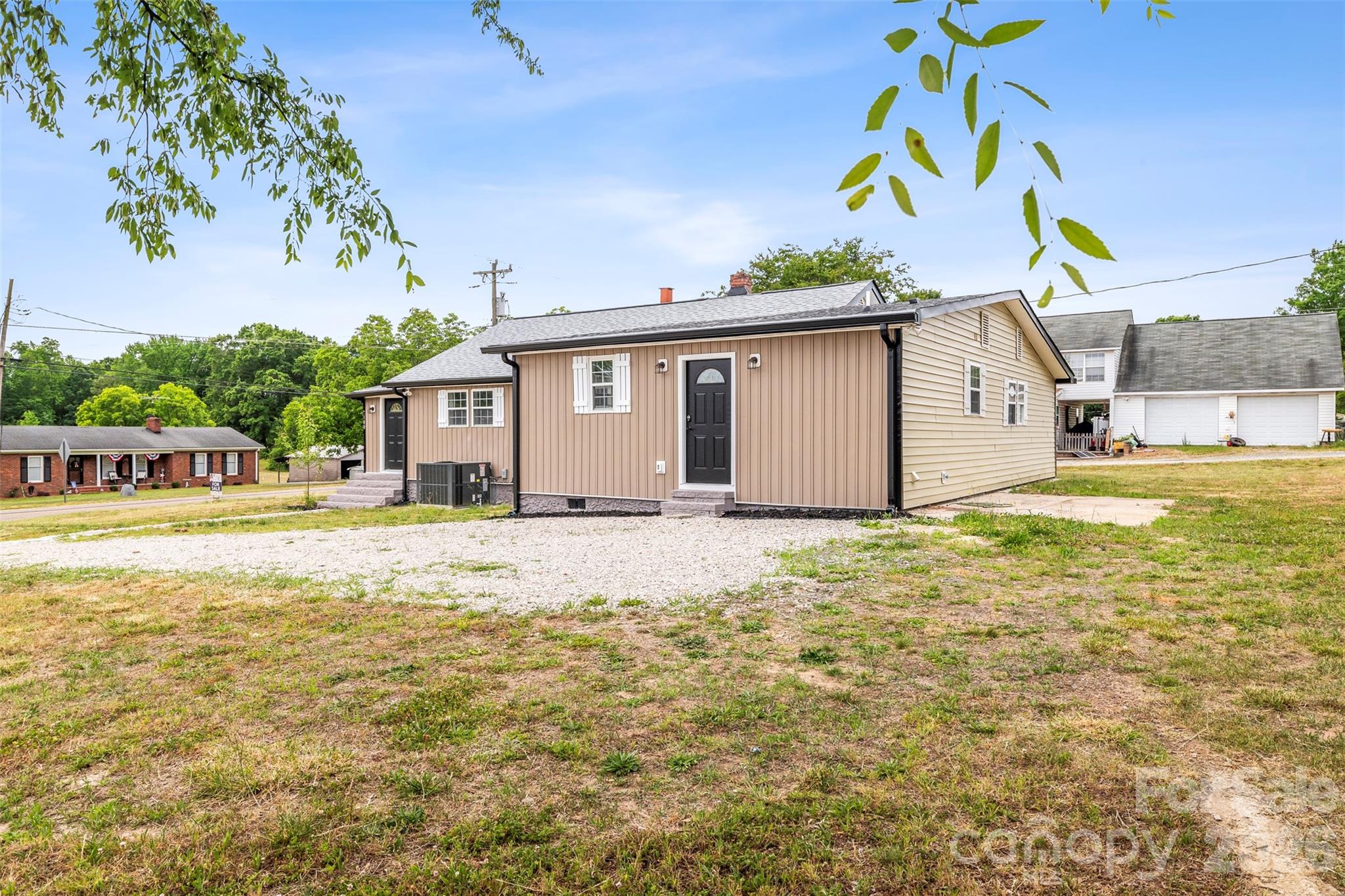 2480 Artz Road Property Photo 6
