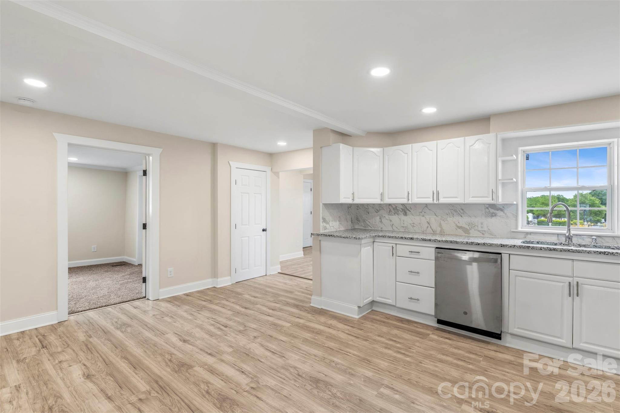 2480 Artz Road Property Photo 17