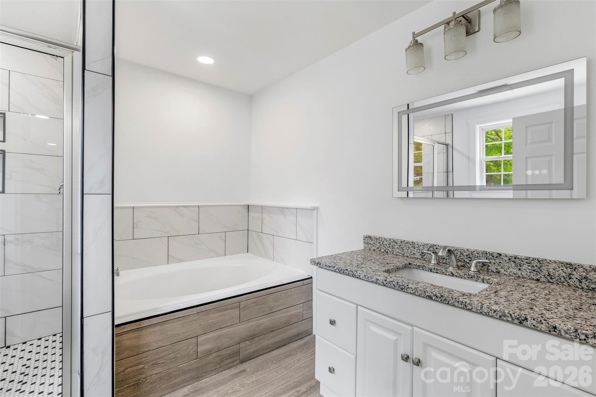 2480 Artz Road Property Photo 32