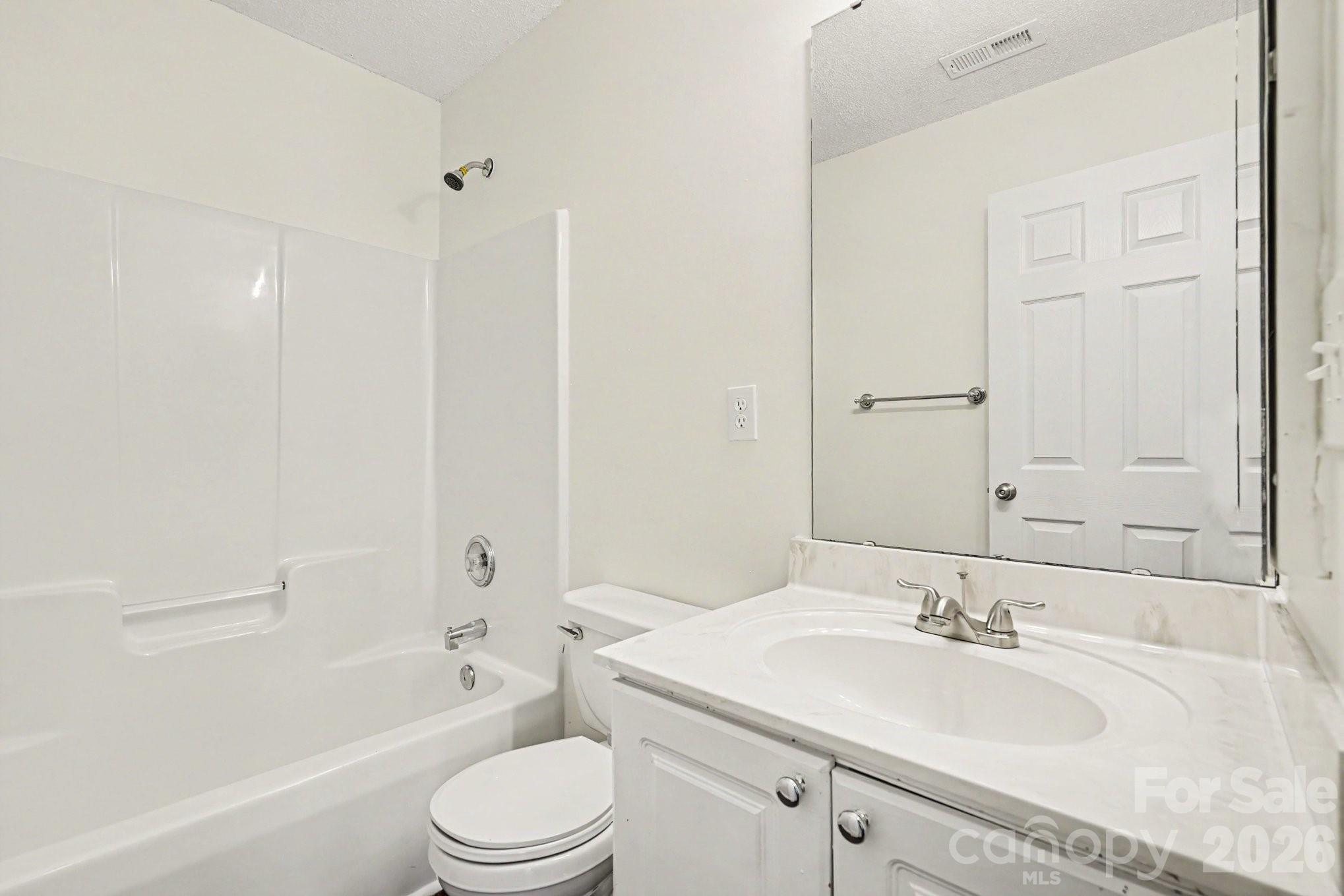 5547 Whispering Wind Lane Property Photo 11
