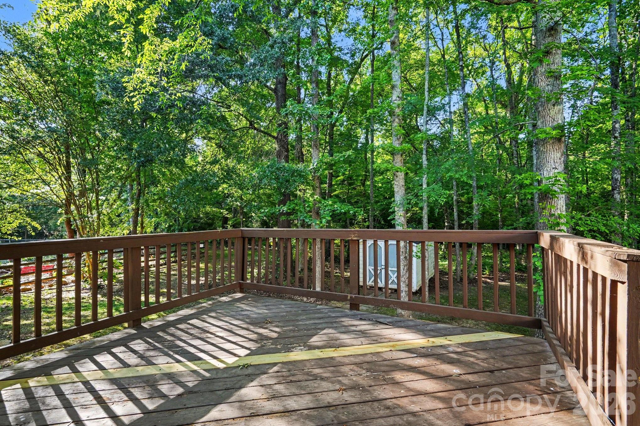 5547 Whispering Wind Lane Property Photo 14