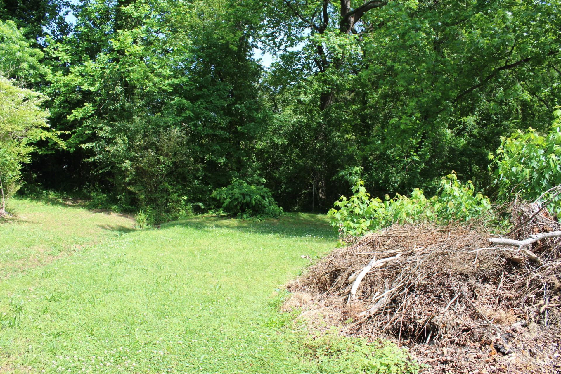 221 37th Street Property Photo 7