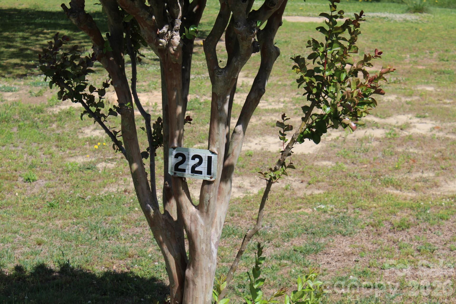 221 37th Street Property Photo 11