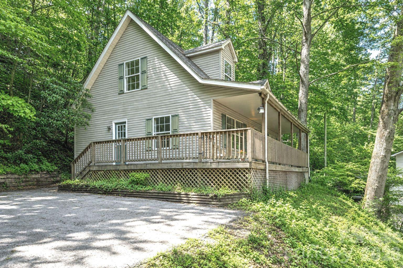 42 Greenview Drive Property Photo 1