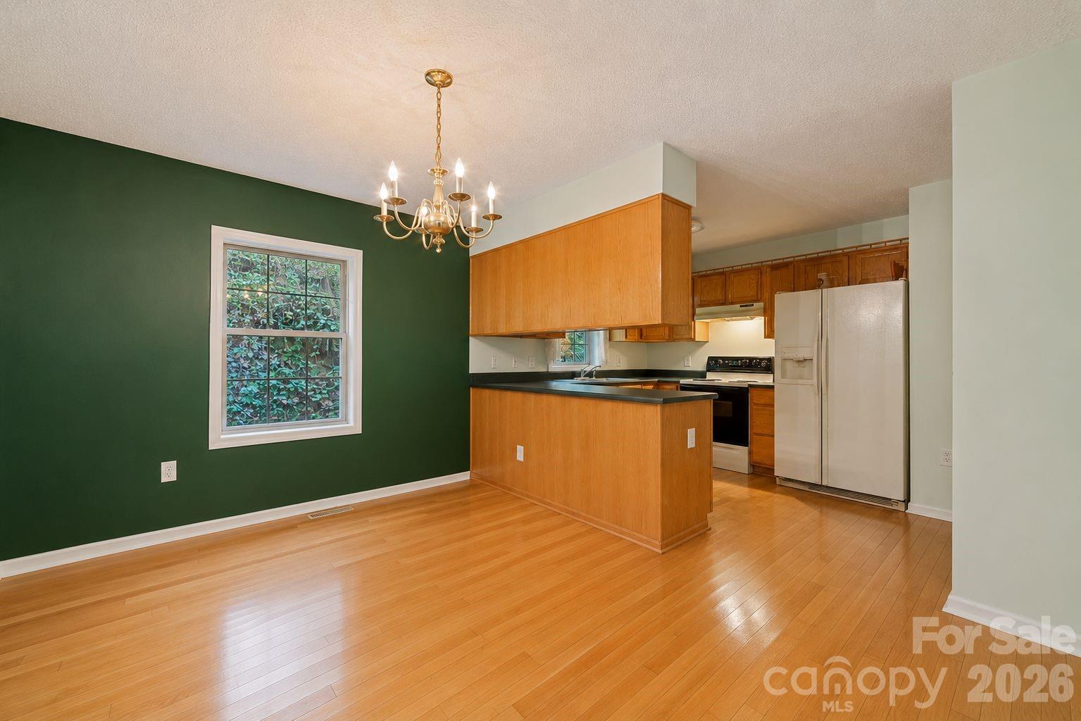 42 Greenview Drive Property Photo 11