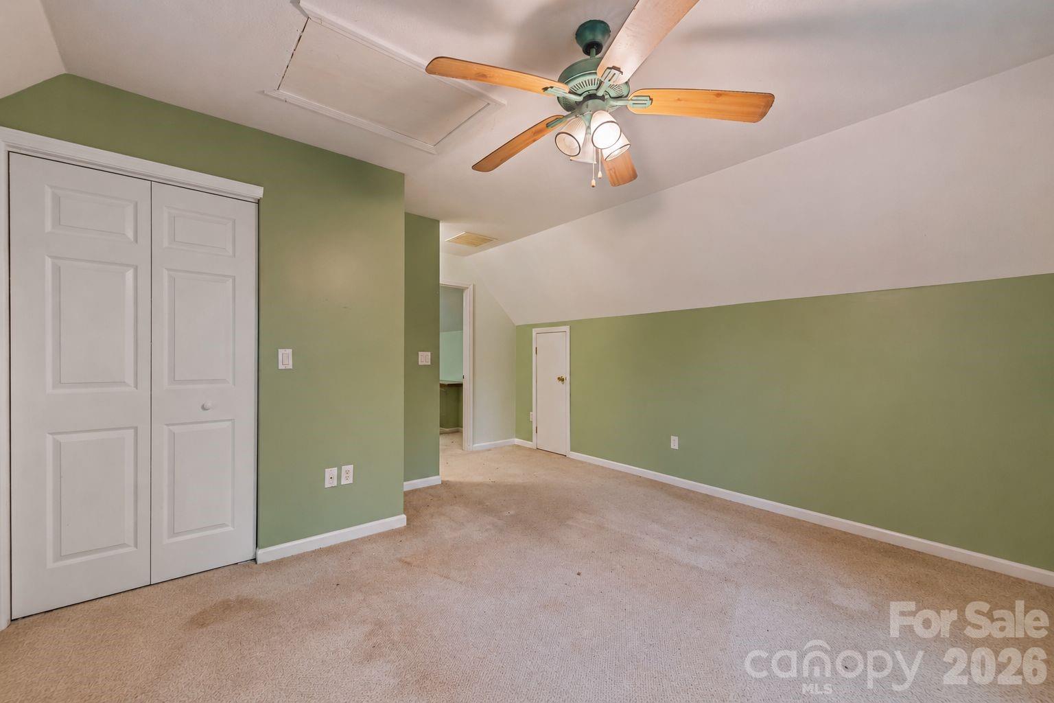 42 Greenview Drive Property Photo 24