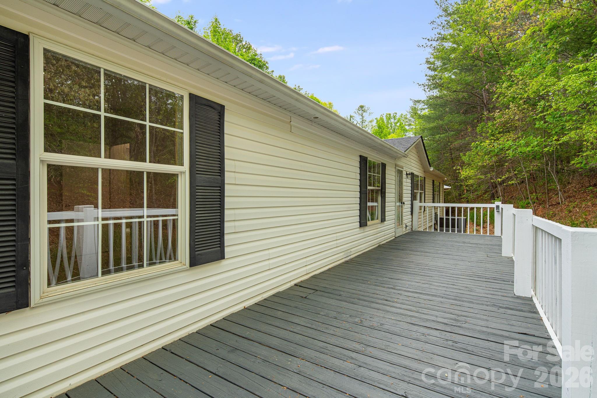 90 High Point Road Property Photo 3