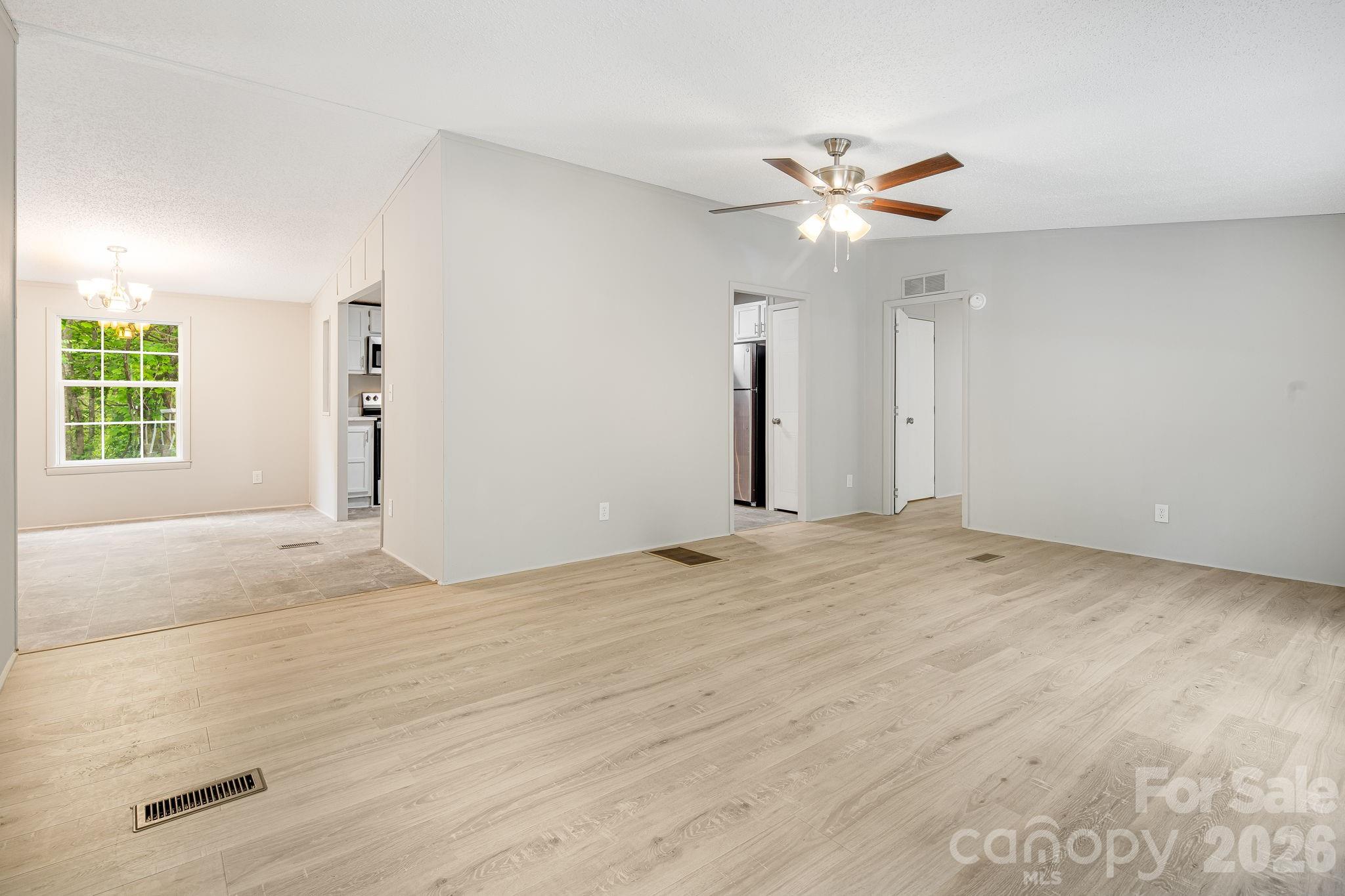 90 High Point Road Property Photo 6