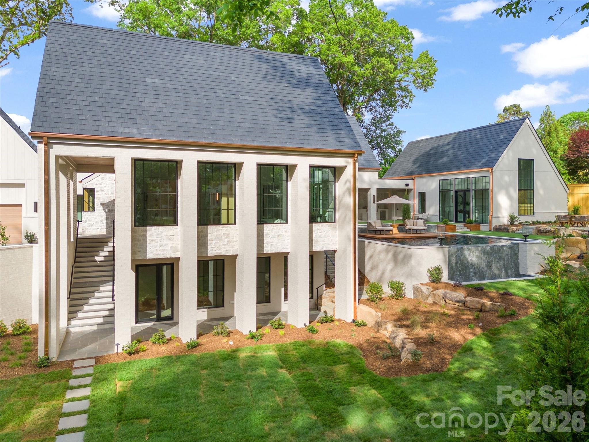 4111 Columbine Circle Property Photo 5