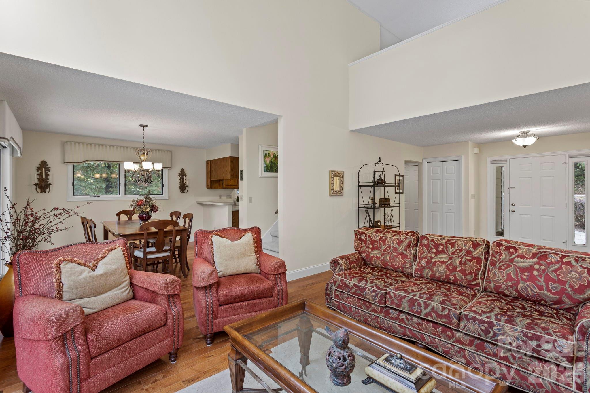 320 Dawnbrook Drive Property Photo 9